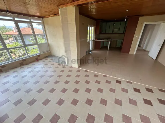Tuana Emlak'tan Toparlar'da 3+1 Kiralık Daire 2