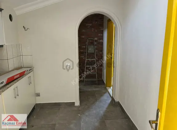 Manavgat Antalya Cadde Üstü 1+1 Kiralık Daire/ofis 2