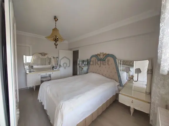Ata Mahallesi Site İçerisinde Lüks Yapılı Satılık 3+1 Daire 2
