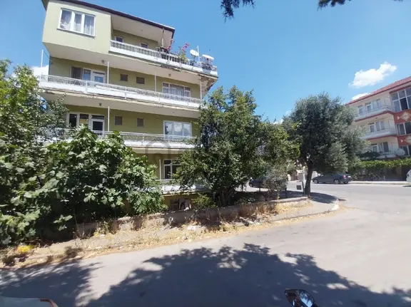 Plevne Mahallesi Şehit Birol Koç Caddesi Sobalı 3+1 Kiralık Daire 1