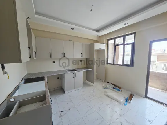Ahmet Yesevide Kiralık 2+1 Daire 2