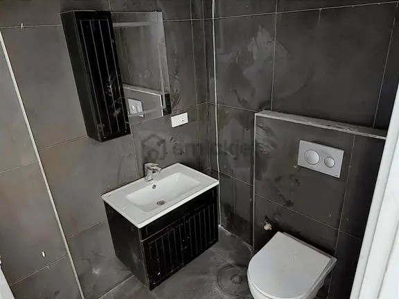 Dündar Gayrimenkul'den Hendek Merkezde Sıfır Eşyalı Daire 1+1 2