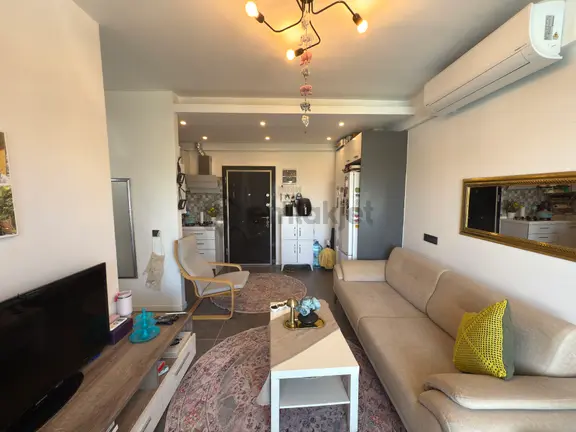 Yazlık Tadında Bir Daire... Adalotus Sitesinde, Havuz Cepheli, Arakat, Yatay Mimari, Ferah 2+1 Daire 1