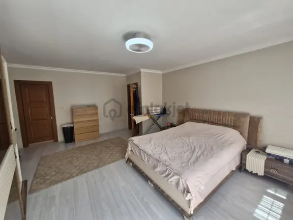 Göktürk Çeşmebaşı Cad.220m Asansörlü Otoparklı 5+1 Dubleks 2