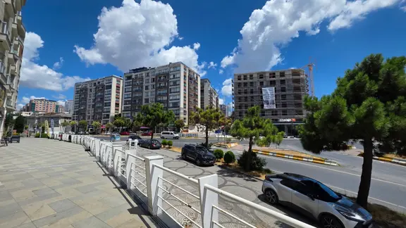 Avrupa Caddesi Mood City 'de Dekorasyonlu Mağaza 2