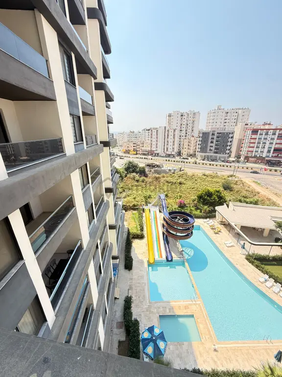 Kızkalesi'nde 95 M² Geniş Balkonlu Kiralık 1+1 Yıllık Ödemeli Daire 1