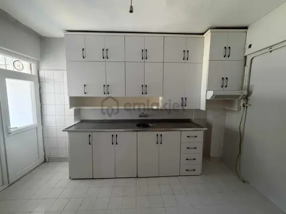 Yusuf Karadağlıdan Awm Karşısı Satılık 3+1 Giriş Kat Daire 2