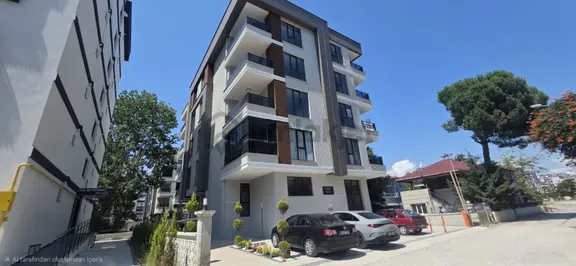 Naciye Arapoğlu/ Yenimahalle'de Sahile Yakın Kiralık 1+1 Daire 1