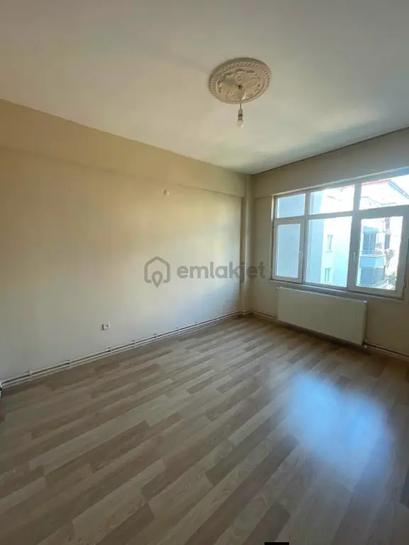 Samsun İlkadım Kadifekale Mahallesi'nde 1.kat 2+1 Kiralık Daire 1