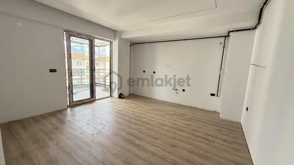 !! Ata Caddesinde İçi Full Yapılı Masrafsız Ultra Lüx Daire !! 1
