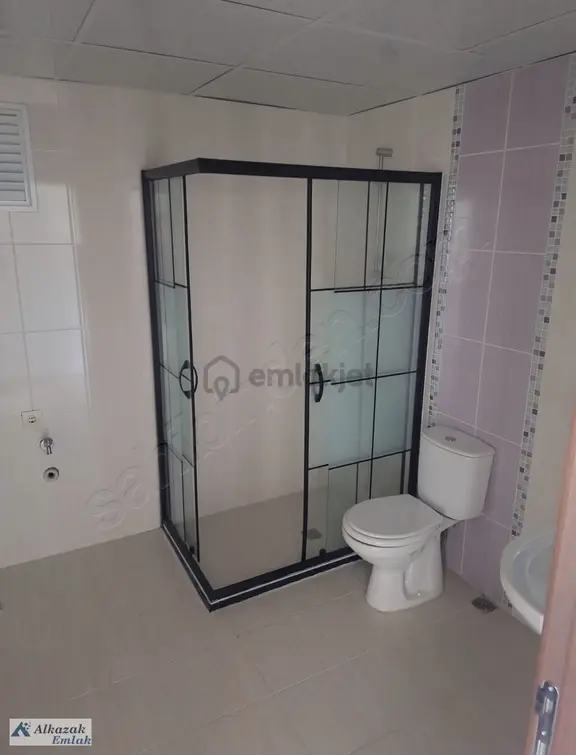 Alcı Mahallesinde Site İçerisinde Satılık 4+1 2