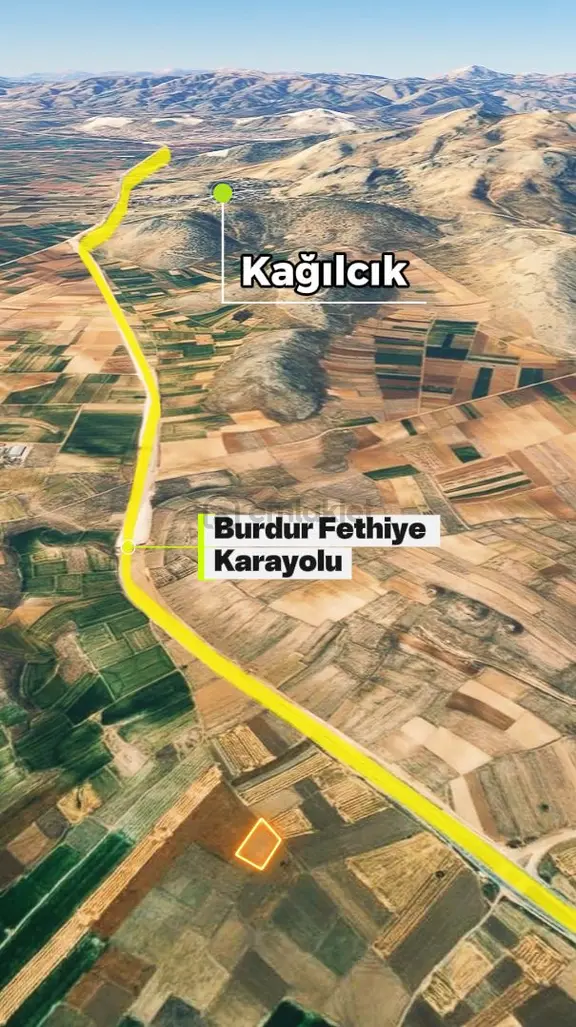 Burdur Karamanlı Kağılcık Köyü 2150 M² Satılık Tarla 1