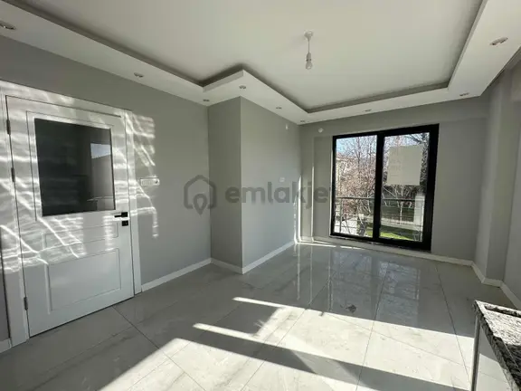 Aker Emlaktan 2+1 Kiralık Daire 2