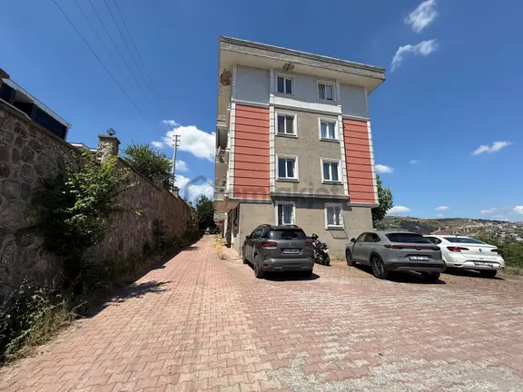 Remax Design Serdivanda Eşyalı Kiralık 1+1 Daire 2