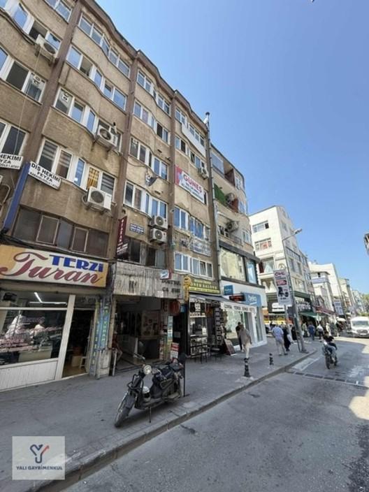 Yalı Gayrimenkul | Bağdat Han'da Satılık Tek Tapu 3 Ayrı Dükkan 2