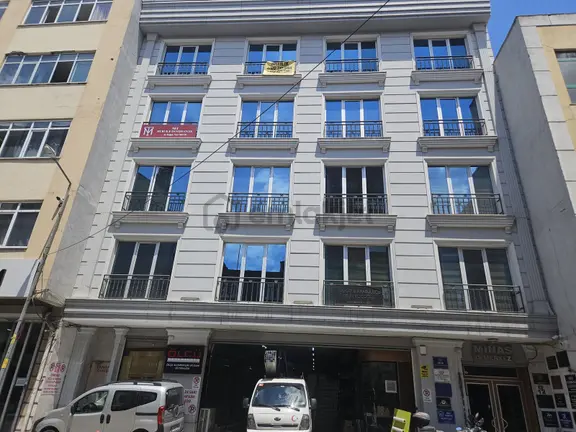 Kağıthane Hürriyet Mh Adliye Yanı Kiralık 1+0 45m2 Ofis İşyeri 1