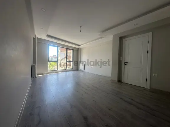 Hisar'dan 3 Yıllık Bina'da Krediye Uygun Kombi. Takılı 2+1 Daire 2