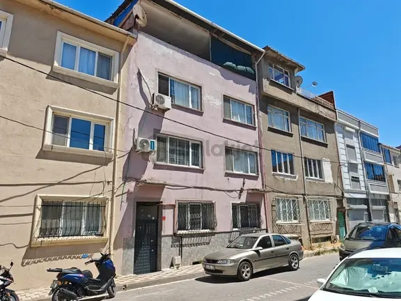 1.gündoğan Mahallesinde 2+1 Satılık Daire Centruy21 Bal'dan 1
