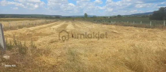 Vize Sergende 2.868 M2 Yatırıma Uygun Asfalt Cephe 2
