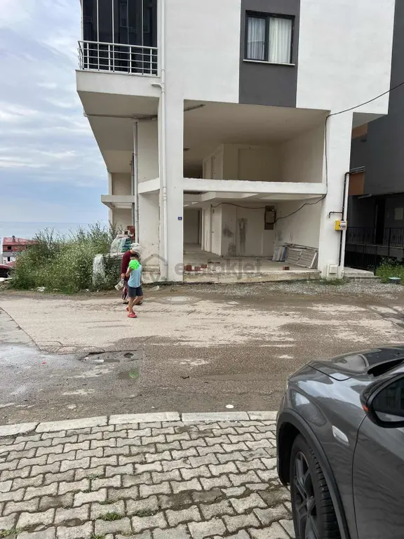 Gokdemir Gayrimenkul'den Satılık Dükkan 2