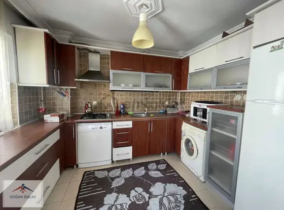 Manisa Yunusemre Merkez Efendide 2+1 Eşyalı 90m2 Daire 1