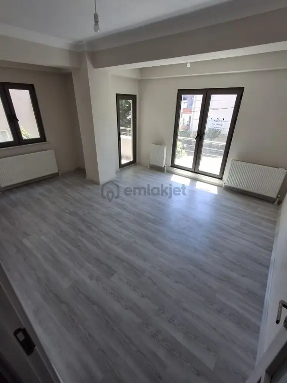 Sancaktepe Atatürk Mahallesinde Kiralık 2+1 Ferah Daire 1