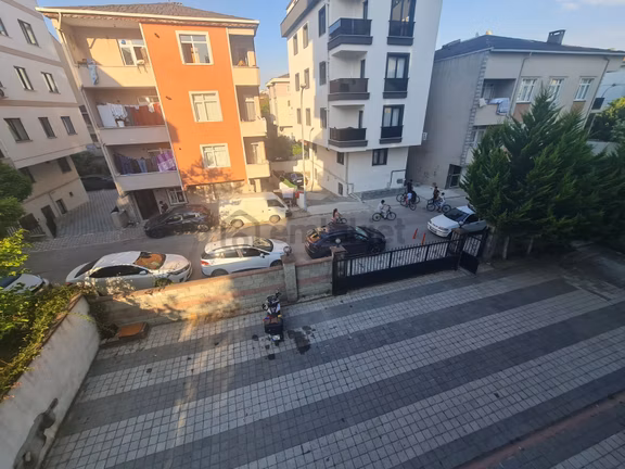 Taşdelen Aydınlar"da Satılık Ara Kat Daire 2