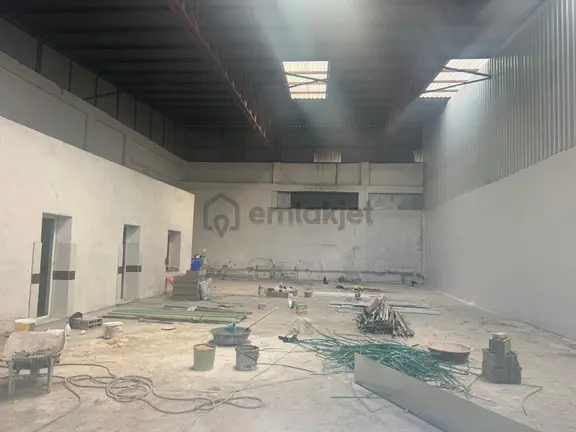 Zorlu Gayrimenkul'den Şakirpaşa'da 300m2 Aylık Kiralık Depo 2