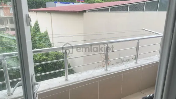 Hopa Emlak'tan Satılık Daire Artvin Yolu Üzerinde 2