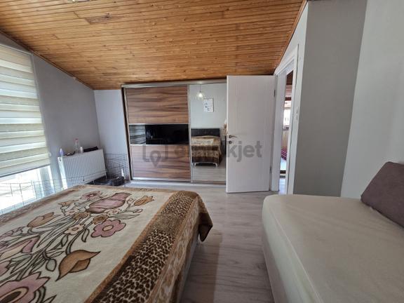 Keşan İspat Cami Mahalle'sinde 5+2 Satılık Dubleks Daire 2