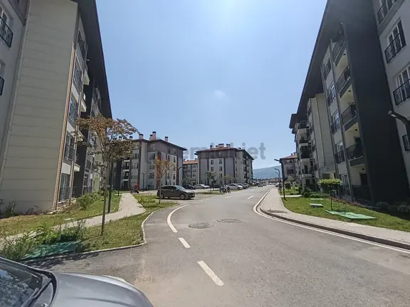 Kartepe Sağlık Kent 3+1 | 2 Banyo | Merkezi Isıtma | Boş 2