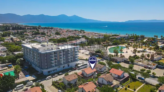 Kuşadası'nda Denize 250 Metre Teraslı Fırsat 2+1 Villa 2