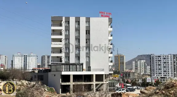 Kaymakamlık Karşısı Satılık 3+1 Teraslı 200 M2 Lüks Daire 2