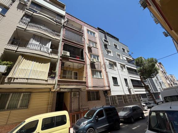 Şehrin Merkezi Topçu Asım Mah Satılık 3+1 Otoparklı Dairemiz 1