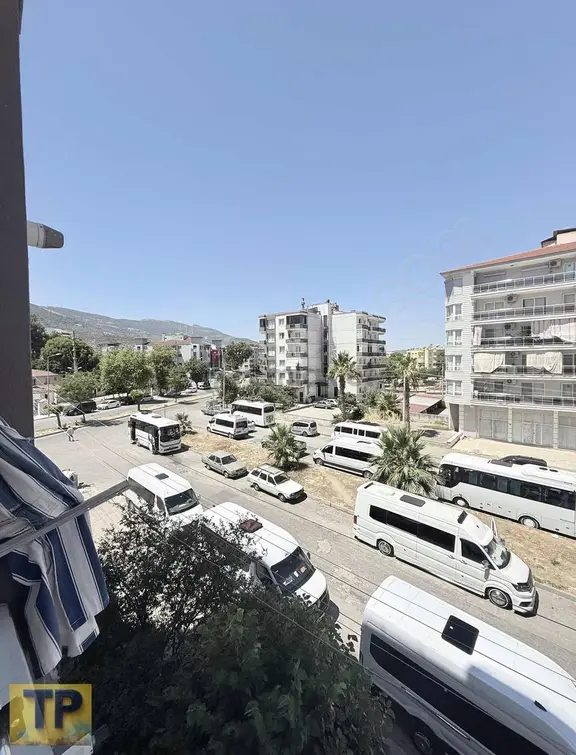 Satılık Çok Güzel Konumlu Arakat Daire 2