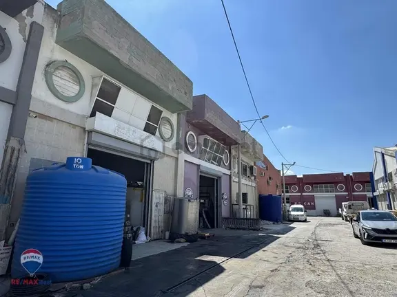 81 Hakan Büyükten Çiğli Kipa Yanı Balcılar Sansit.satılık Dükkan 2