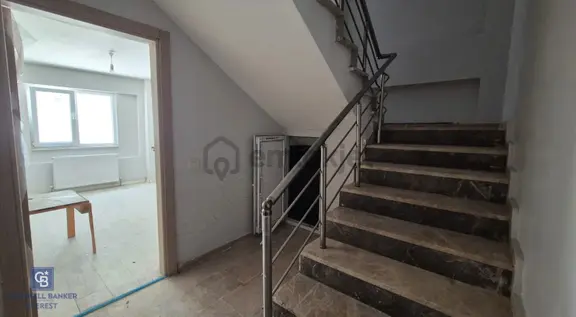 Üçevler Kiralık 255m² 4 Kat Müstakil Bina Ticari Kullanıma Uygun 2
