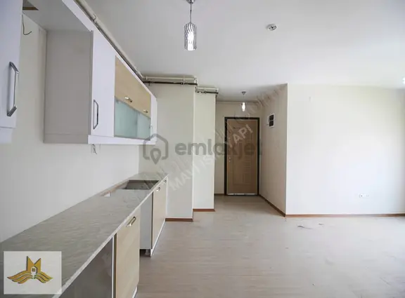 Mavi Işık'dan Bahçeşehir'e Komşu 1+1 Site İçerisinde Daire !! 1