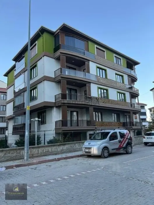 Yüksel Emlaktan Satılık Yarenlerde 4+1 Daireee 2