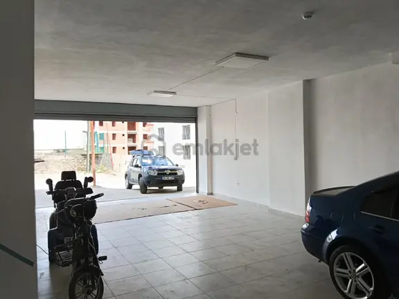 Bulancak'ta Merkezi Konumda Çok Amaçlı Kiralık İş Yeri 2