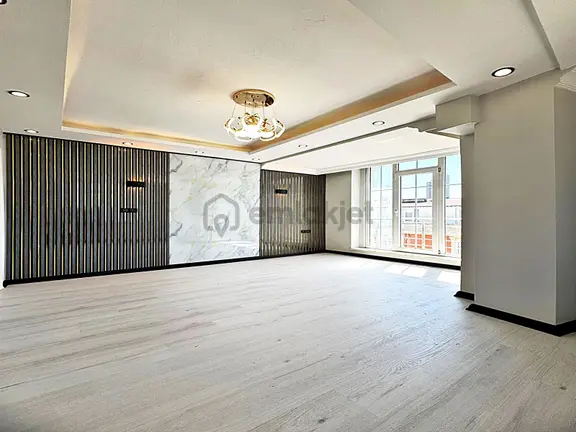 Cadde34 Yapı'dan Kıraç Hürriyette 4+2 Full Dekorlu Krediye Uygun Satılık Teraslı Dubleks Daire!! 2