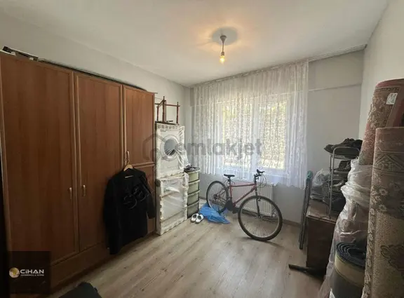 Satılık Site Dairesi Düz Giriş Kat Karşiyaka Mah 2