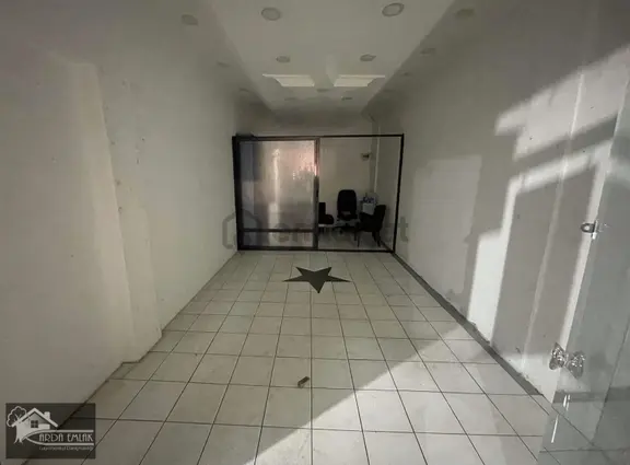 Mersin Akdeniz Çankaya Yaşat İşhanında Kiralık Dükkan 2
