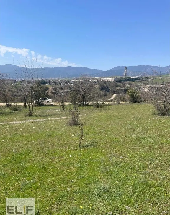 Karıt'ta Harika Lokasyonda Satılık Yatırımlık Tarla 1