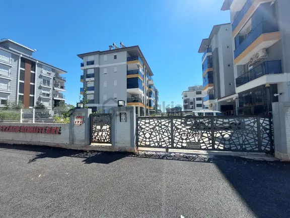 Antalya Döşemealtı Yeniköy'de Site İçi 2+1 Kiralık Daire 2