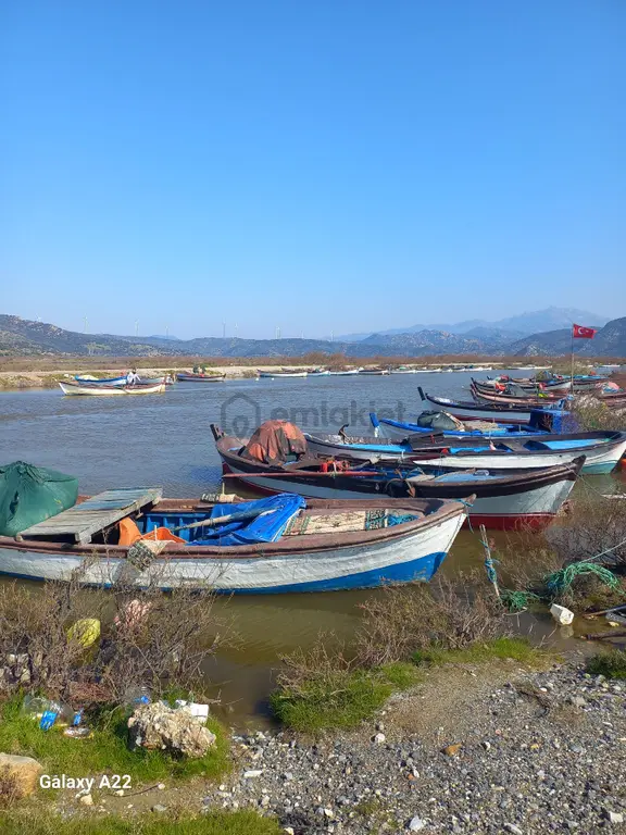 Aydın Söke Serçin Mahallesinde Bafa Golune 300 Mt Satılık Köy Evı 1