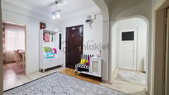 Yeni Mahalle Stada Yakın 3+1, 127m2 Bahçeli Yüksek Giriş 2