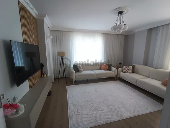 Otuz4| Esentepe Mh. Ara Kat, Katta Tek Satılık 3+1 Daire! 2