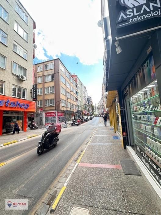 Remax Mıd Çarşı Içı Atalar Caddesı'nde Kıralık 3+1 Daıre 2