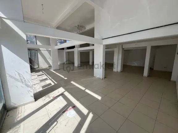 Ahilerden Kurumsal Firmalara Uygun 200m2 Geniş Vitrinli Dükkan 1